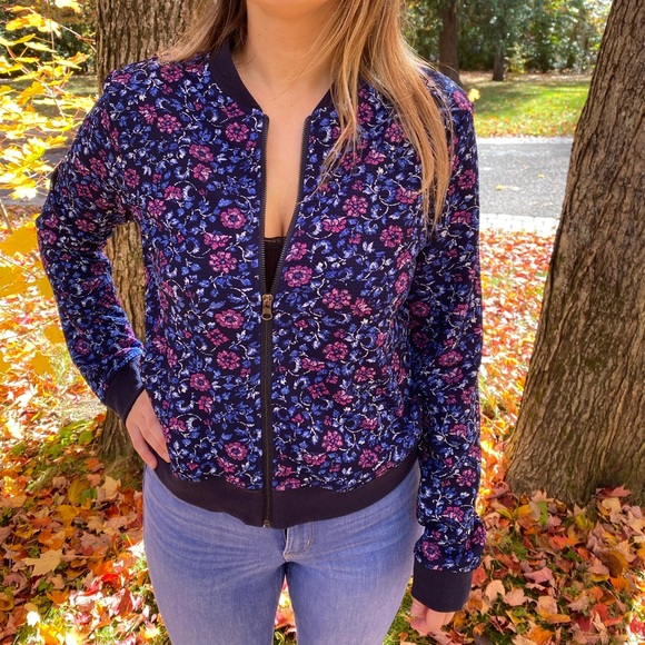 Lily Morgan vest with flower and zip. With pockets - Picture 2 of 10